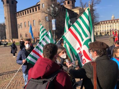Navigator in piazza a Torino per chiedere garanzie sul futuro