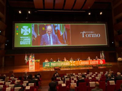 L’aumento dei salari al tempo dei “colletti blu”: Roberto Benaglia riconfermato alla guida della Fim Cisl al congresso del Lingotto